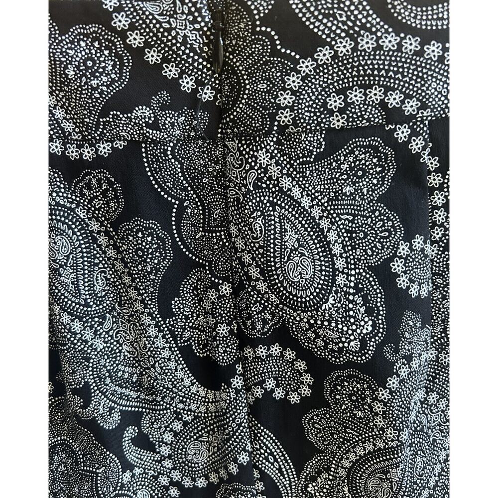 The Limited Stretch Mini Skirt Black and‎ White Pattern Womens Sz 4P - Picture 10 of 11